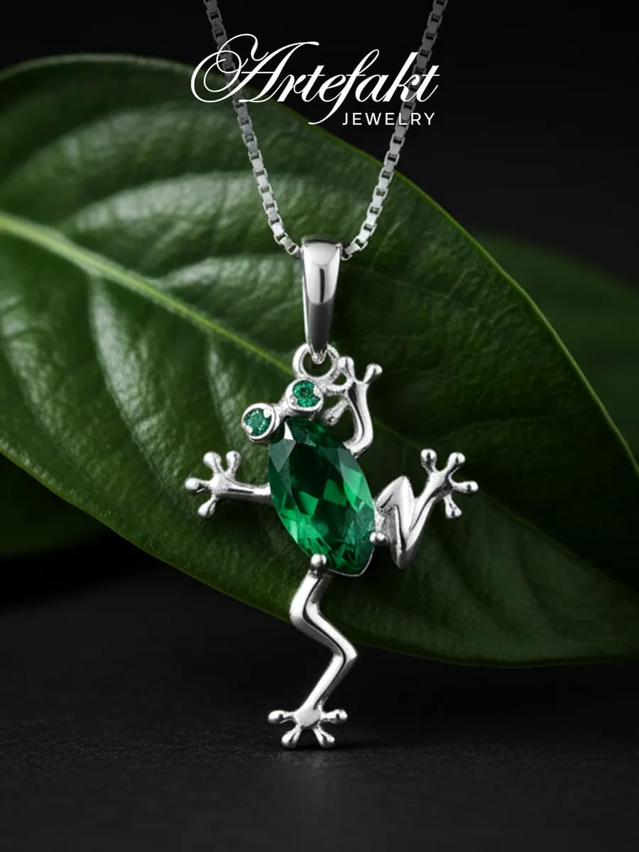 Подвеска серебро 925 Лягушка с зеленым камнем - фото 1
