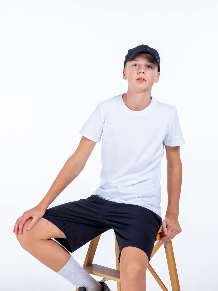 Однотонная футболка базовая из хлопка для подростка - фото 1