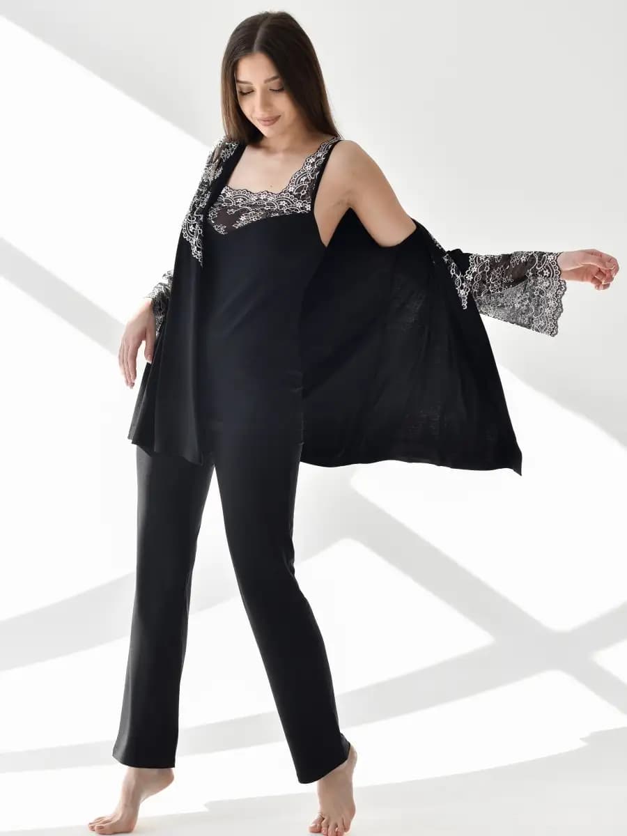 Кружевная пижама со штанами и халатом