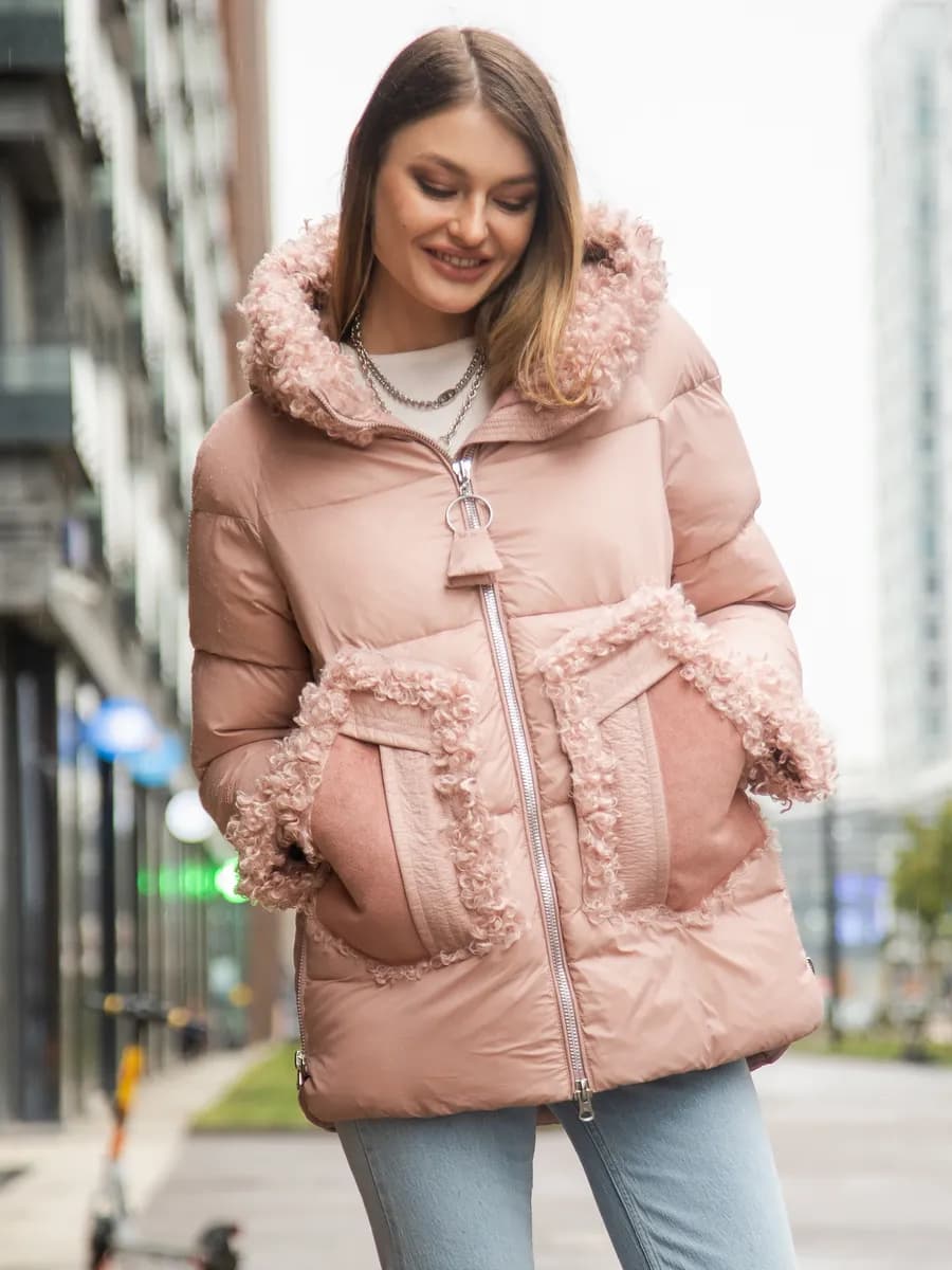 Пуховик зимний короткий с мехом барашек