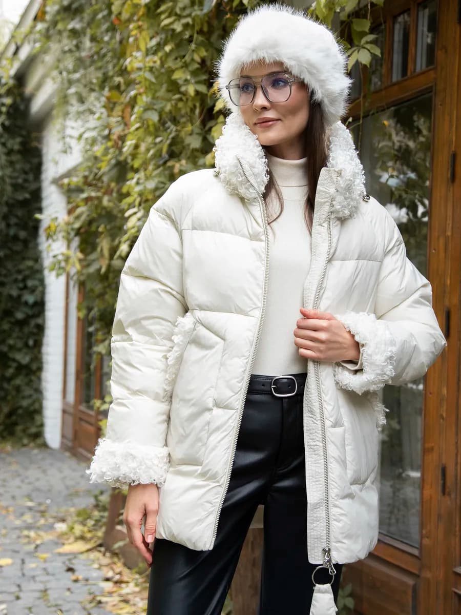 Пуховик зимний короткий с мехом барашек