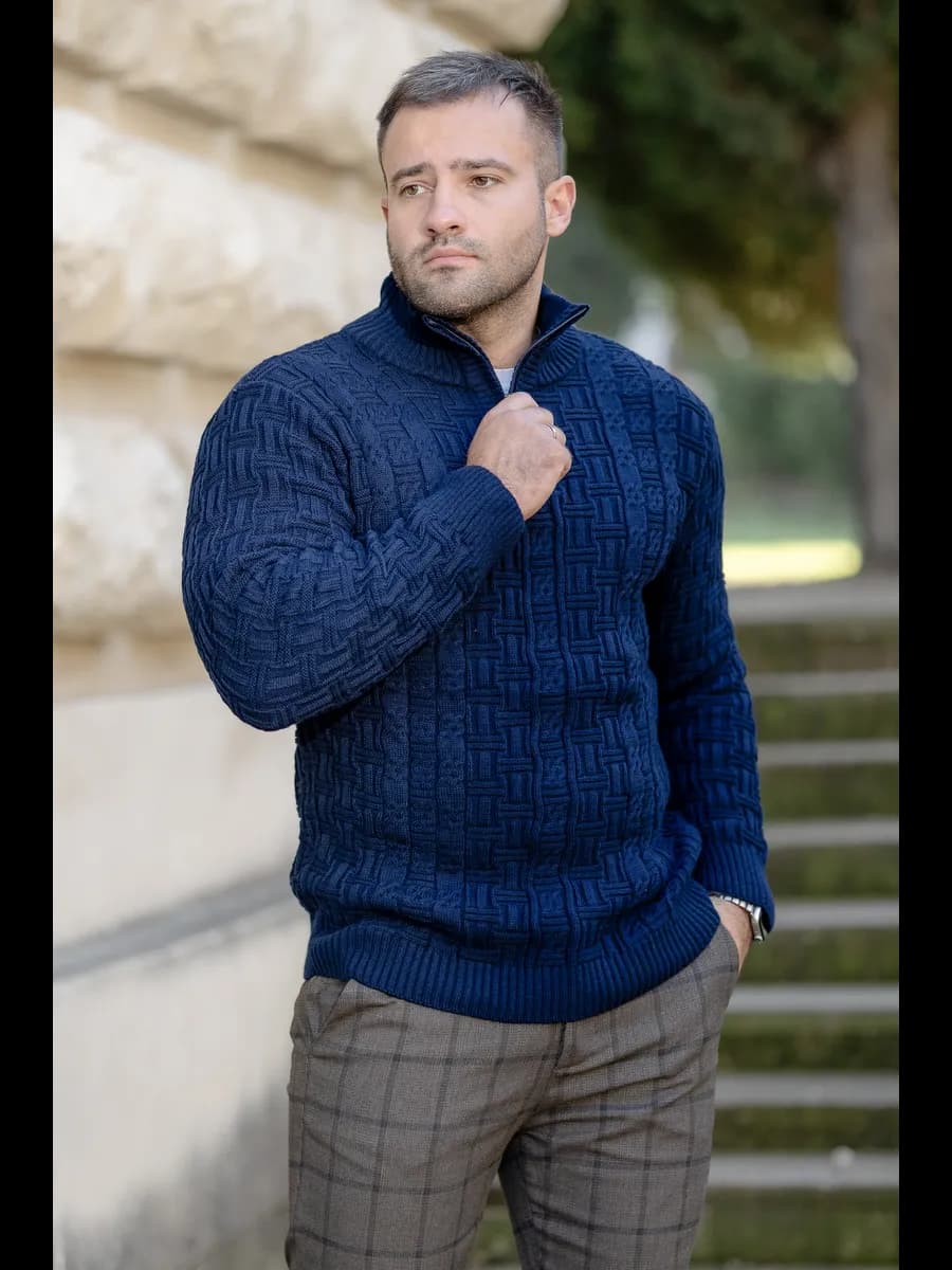 Свитер мужской вязаный - фото 1