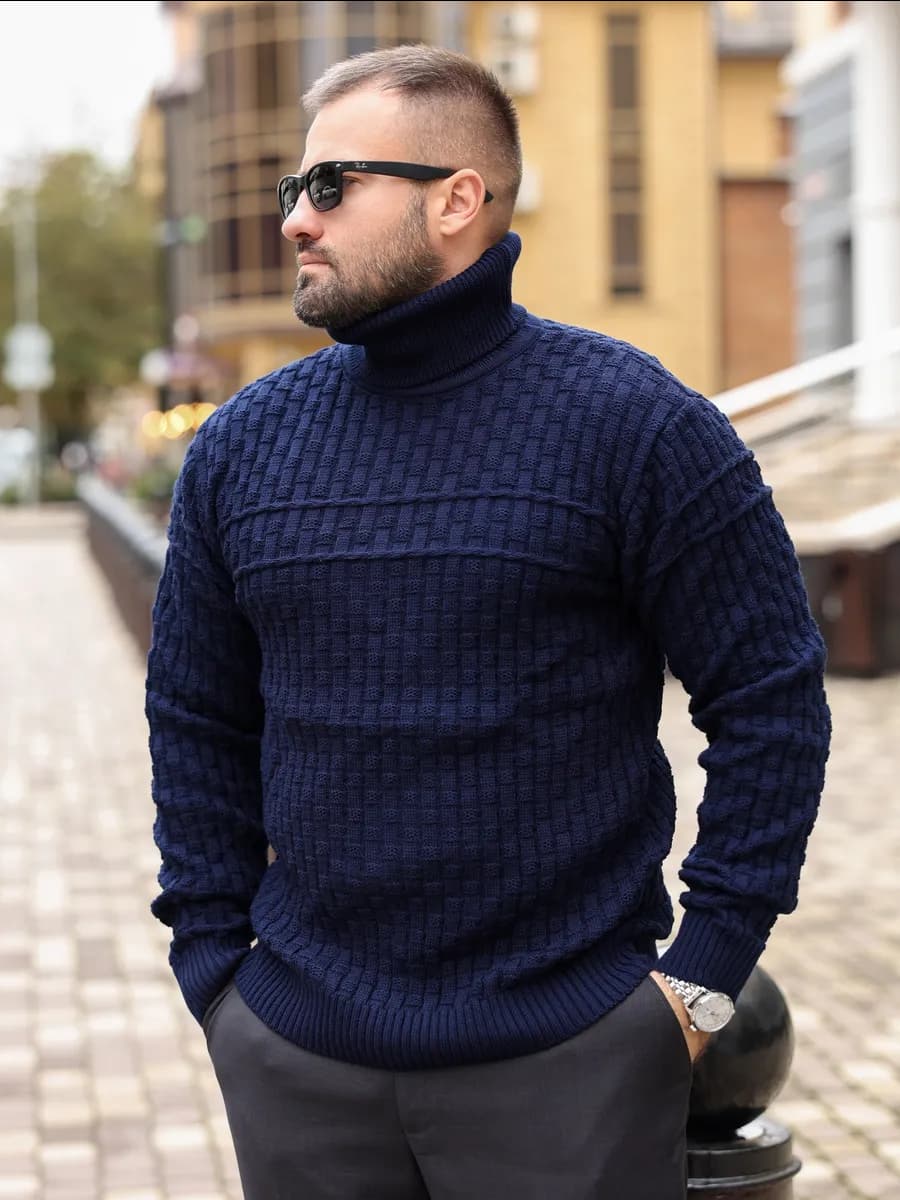 Свитер мужской с высоким горлом