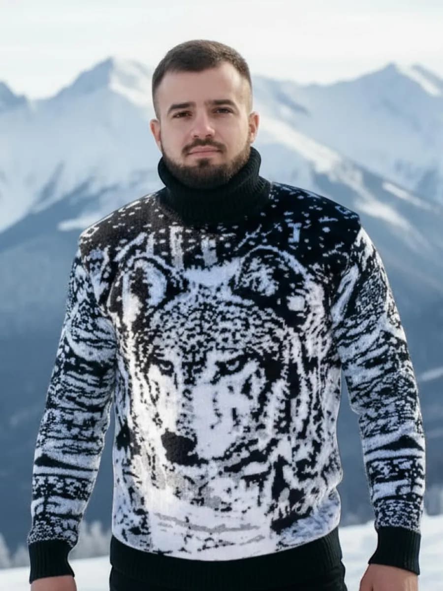 Свитер вязаный теплый с волком