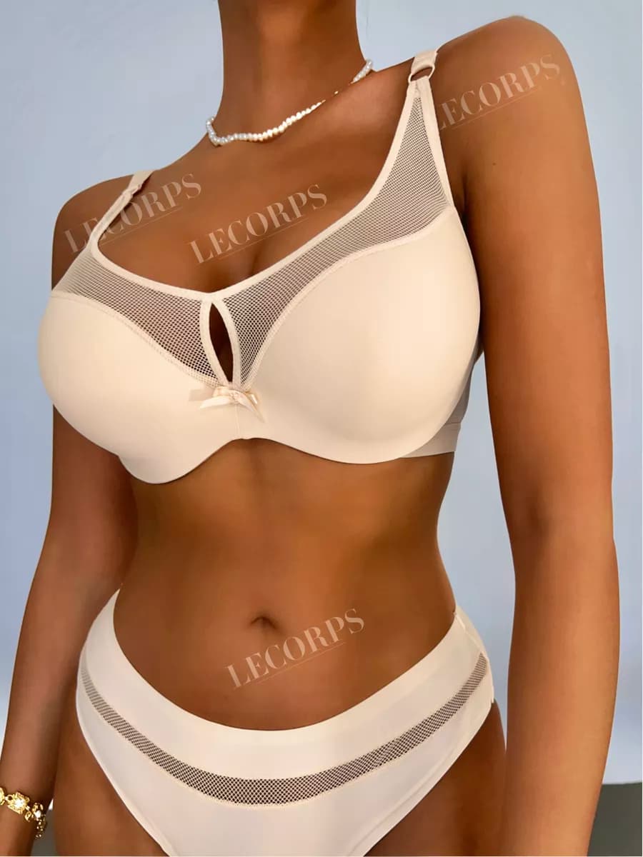 Комплект нижнего бесшовного белья утягивающий пушап