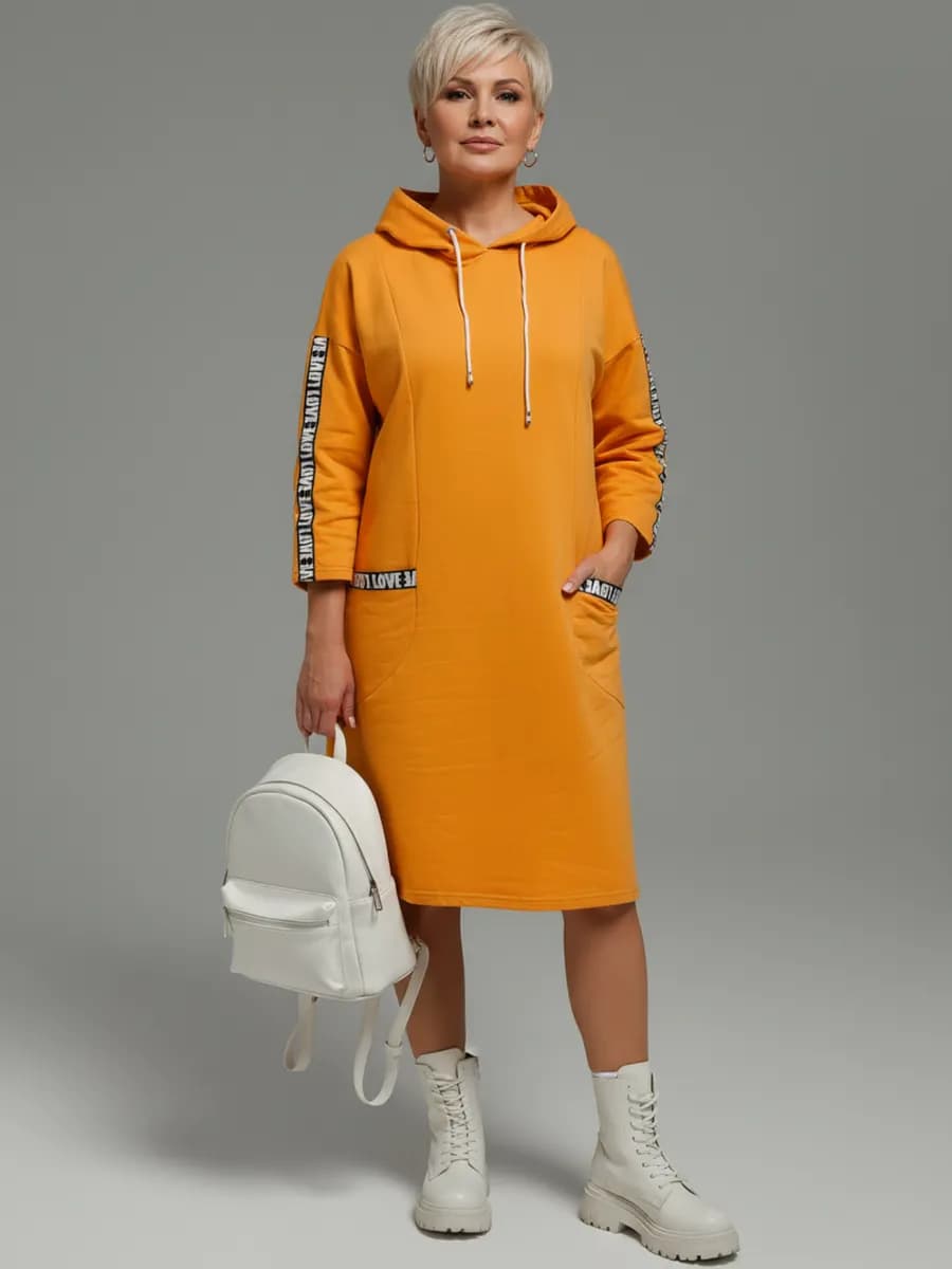 Спортивное платье больших размеров с капюшоном