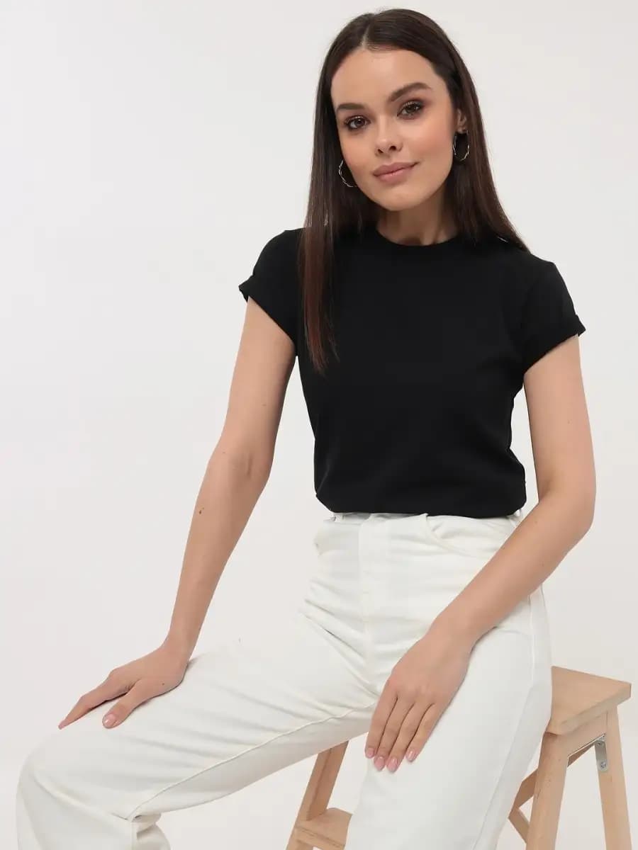 Футболка с подвернутыми рукавами женская спортивная базовая