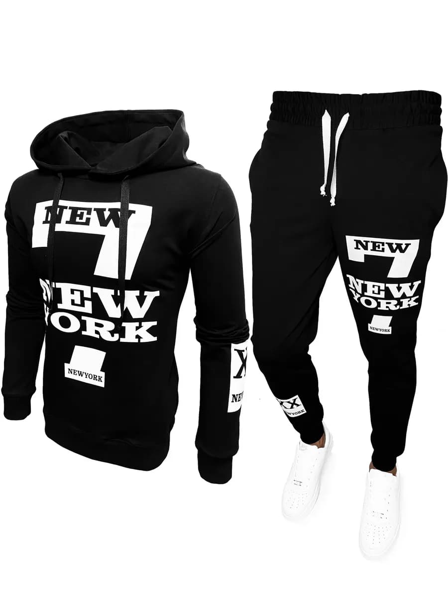 Спортивный костюм весенний с принтом