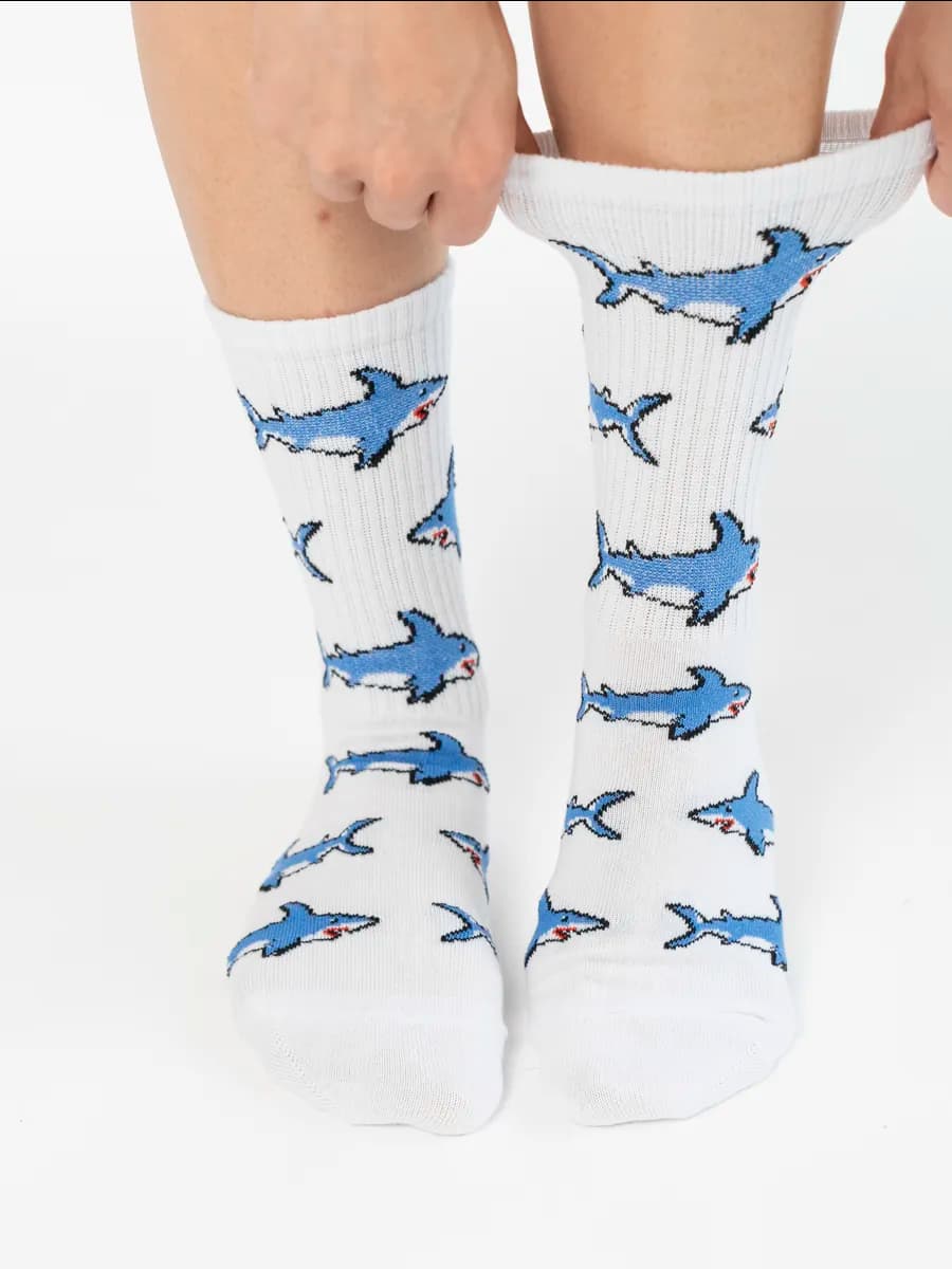 Носки белые с рисунком акула - фото 1