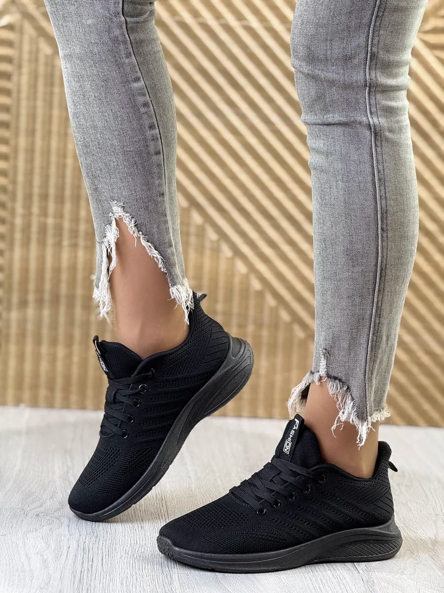 Кроссовки Cпортивные