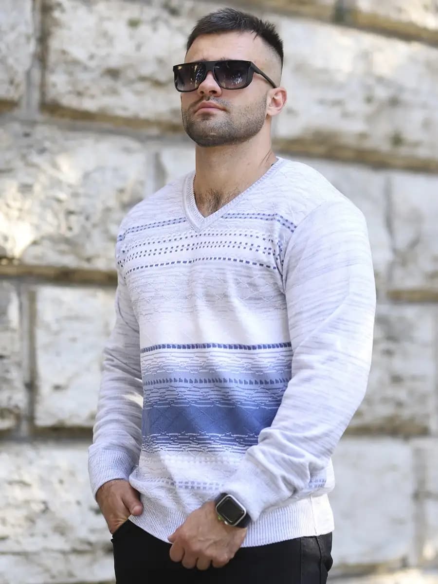 Свитер вязаный пуловер - фото 1