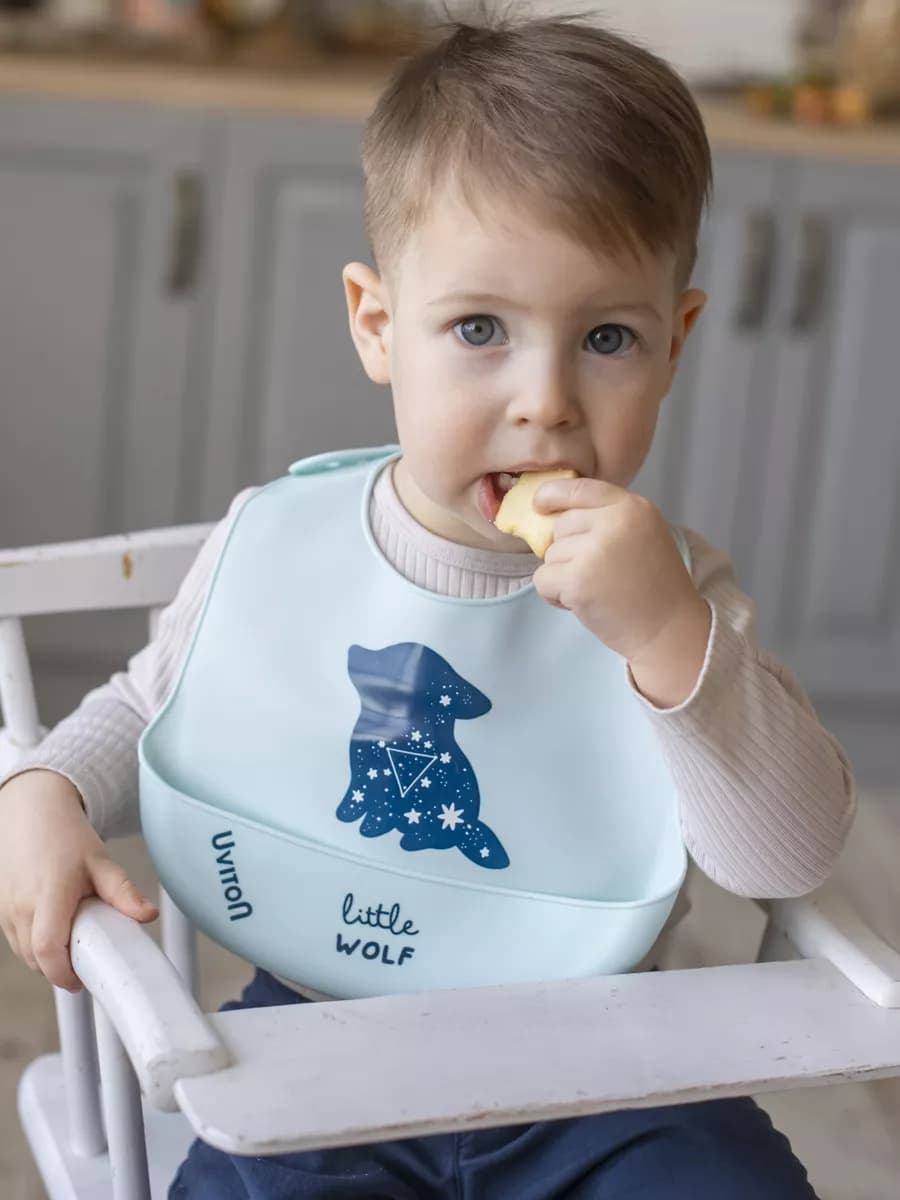 Слюнявчик для новорожденных для кормления силиконовый