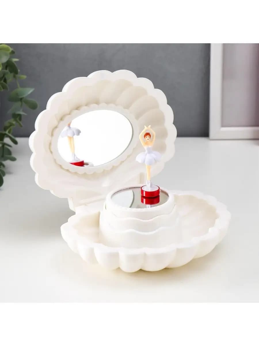 Шкатулка музыкальная с балериной Ракушка