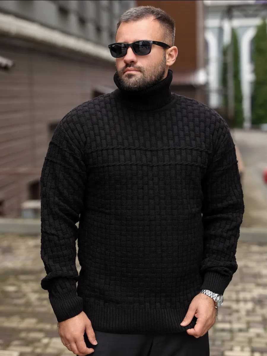 Свитер вязаный