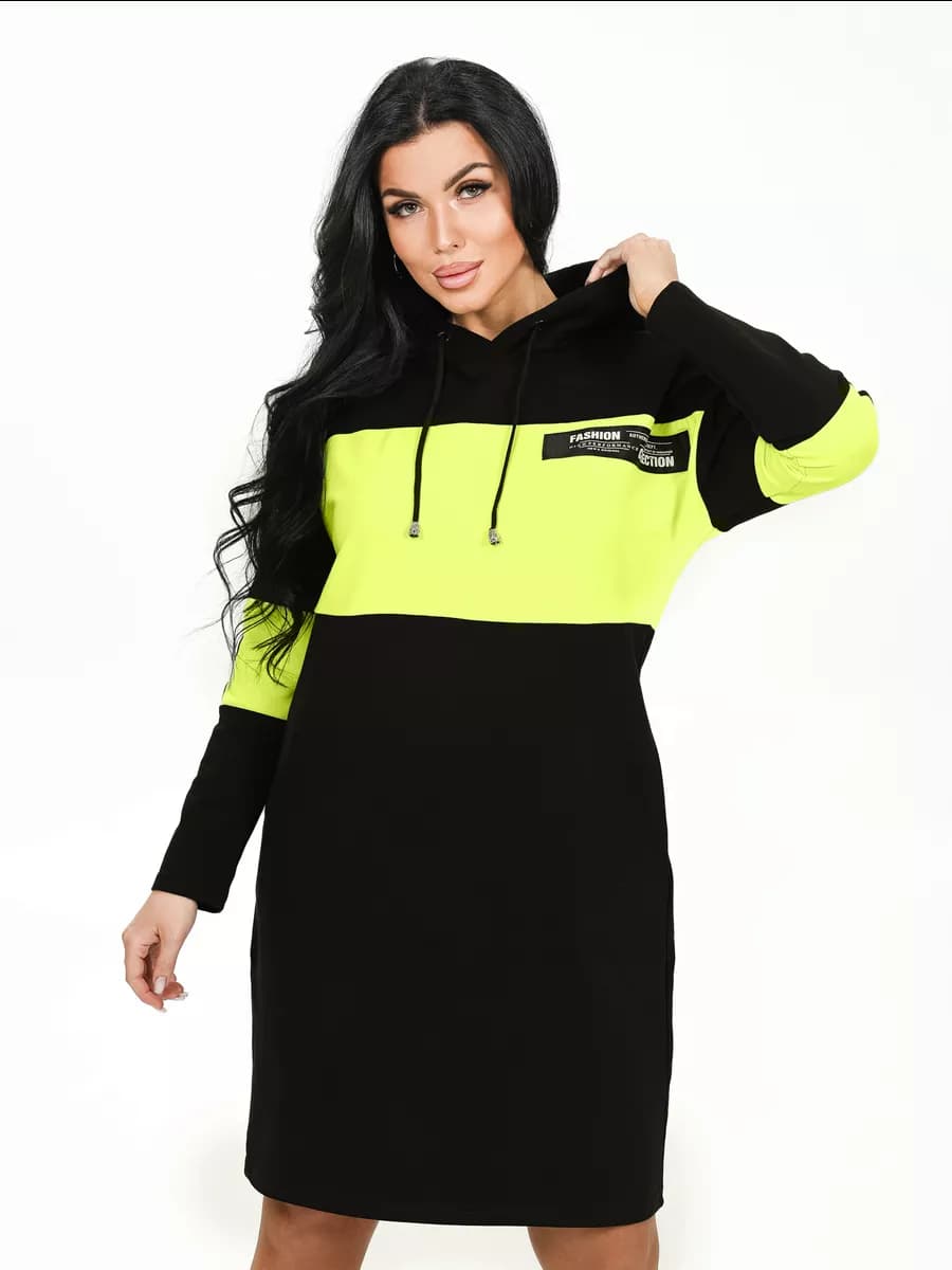 Спортивное платье больших размеров с капюшоном