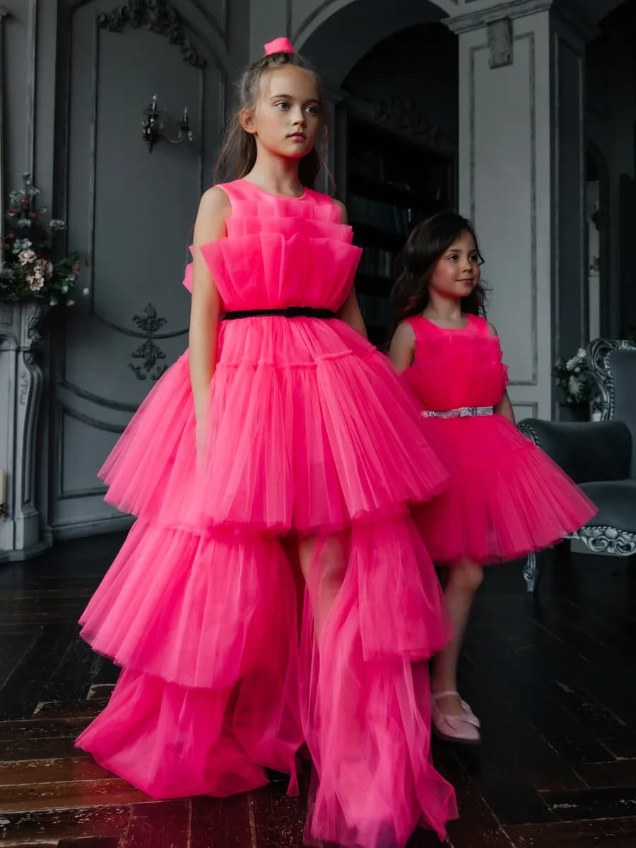 Платье нарядное пышное со шлейфом на утренник - фото 1