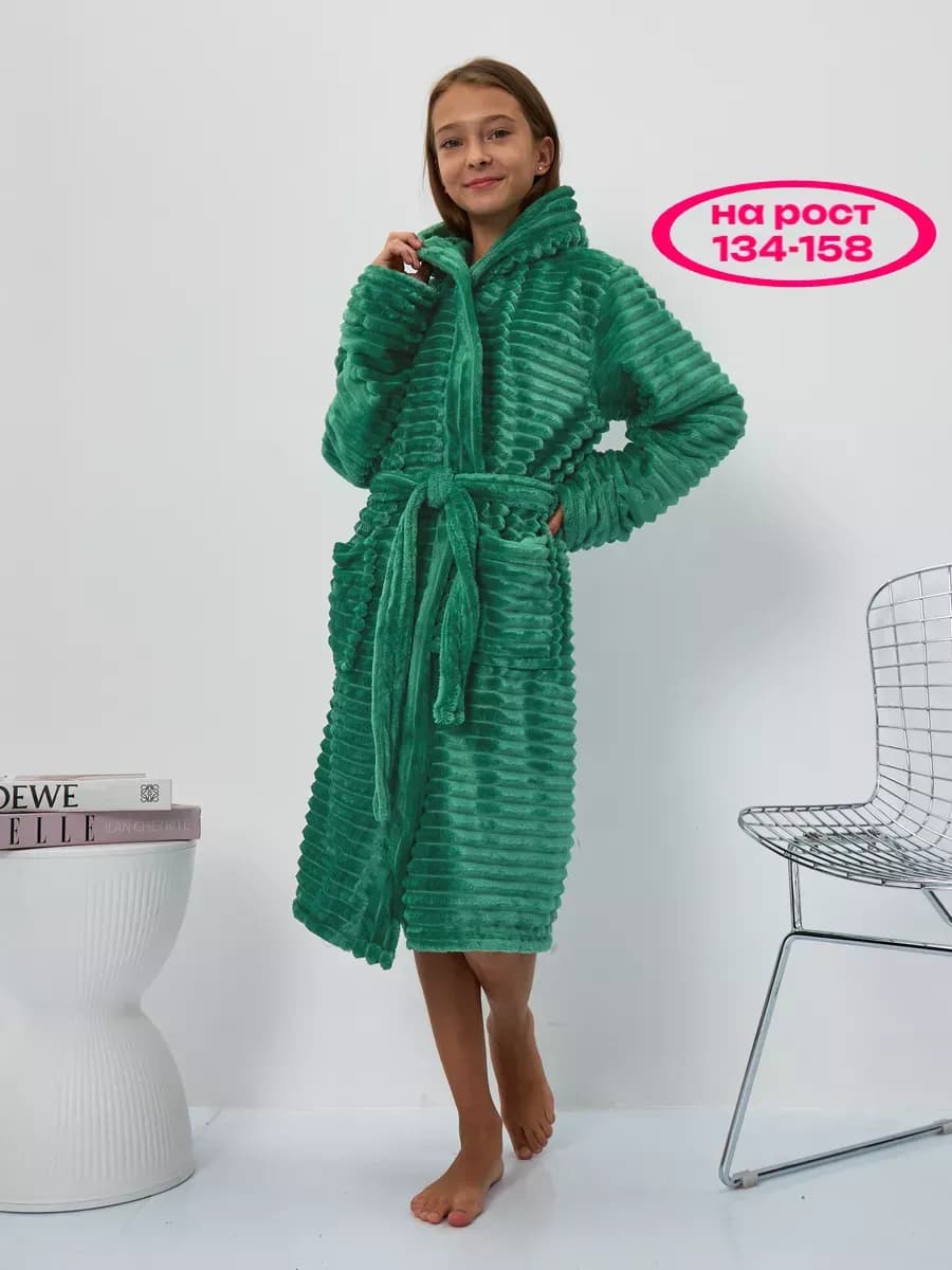 Махровый халат с капюшоном теплый
