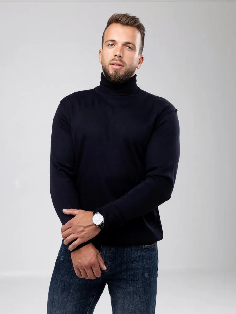 Базовая утепленная водолазка с горлом оверсайз - фото 1