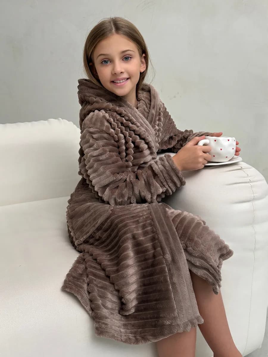 Махровый халат с капюшоном теплый