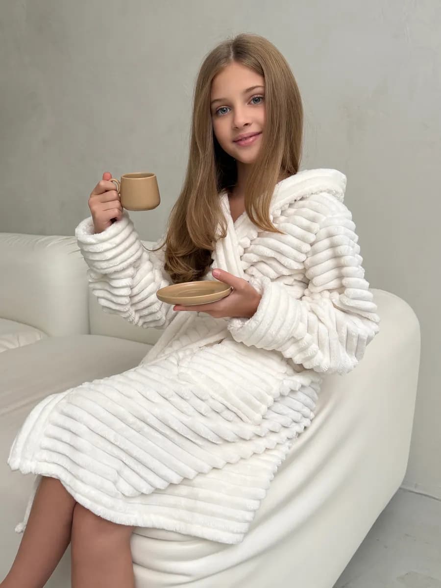 Махровый халат с капюшоном теплый