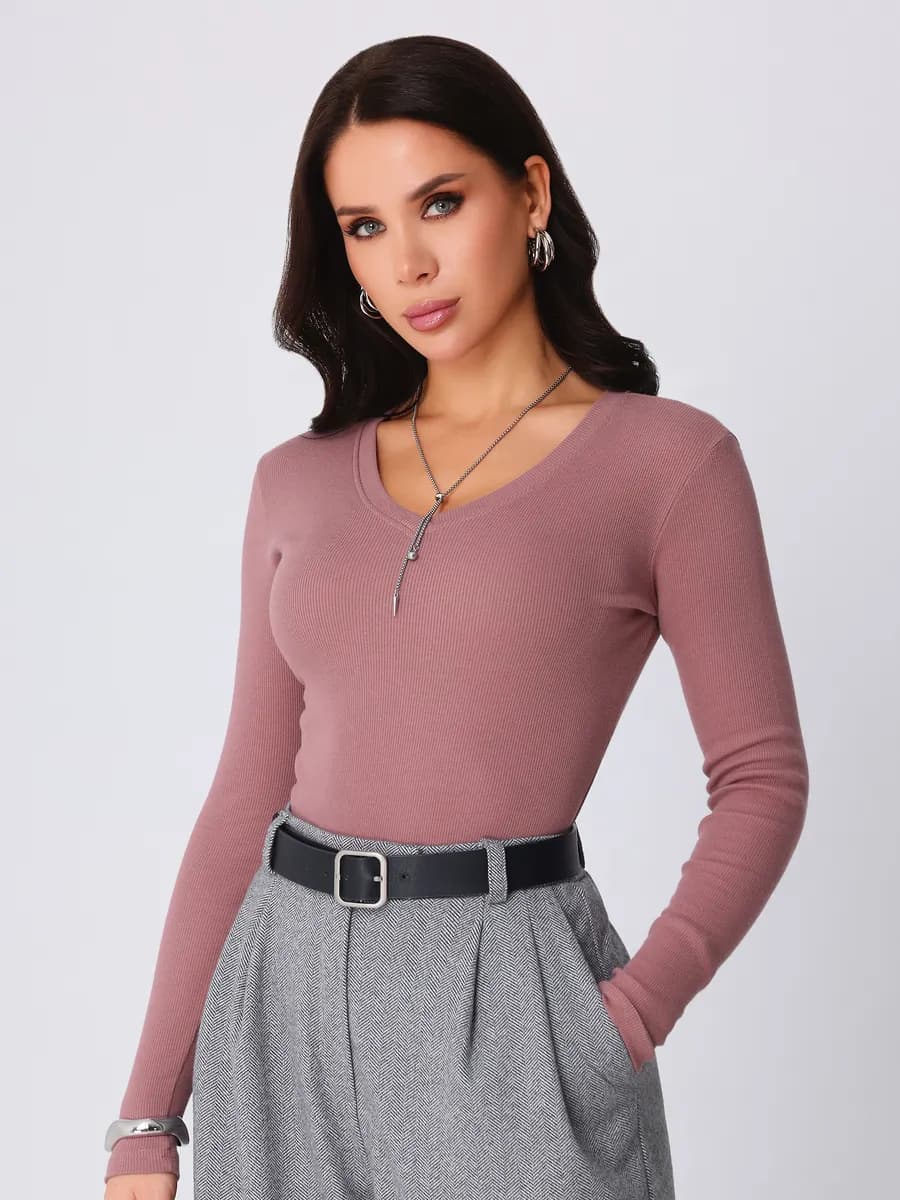 Лонгслив в рубчик облегающий джемпер лапша V-образный вырез