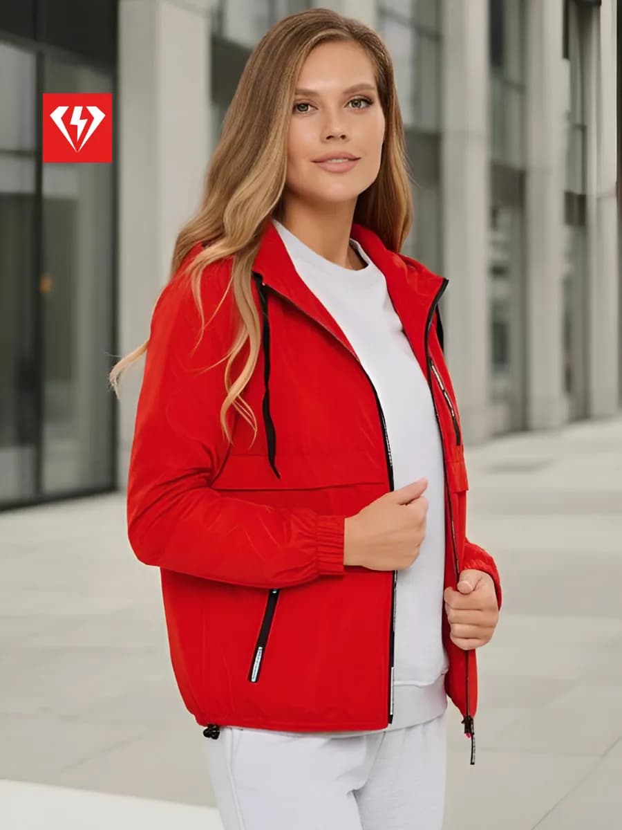 Ветровка с капюшоном больших размеров