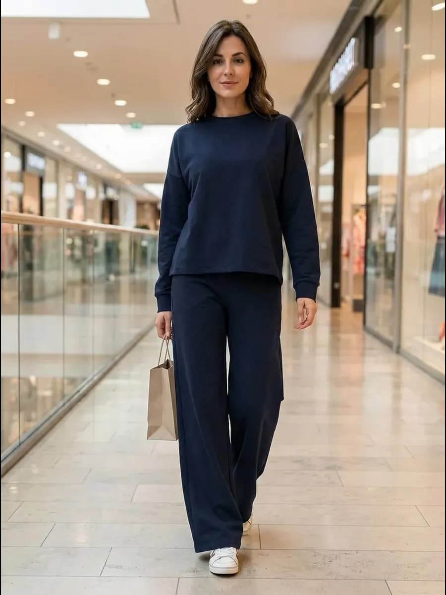 Спортивный костюм оверсайз с широкими брюками