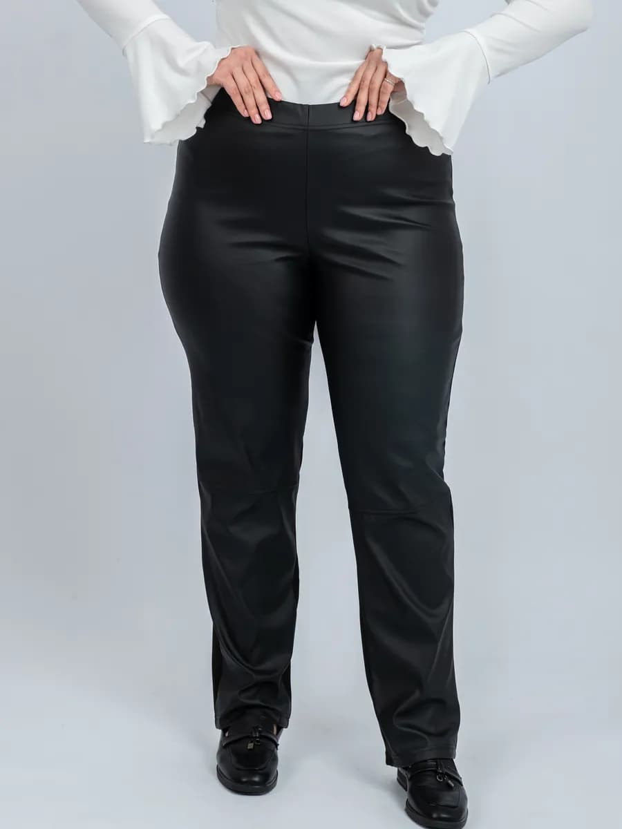 Брюки кожаные трикотажные черные на резинке большие размеры