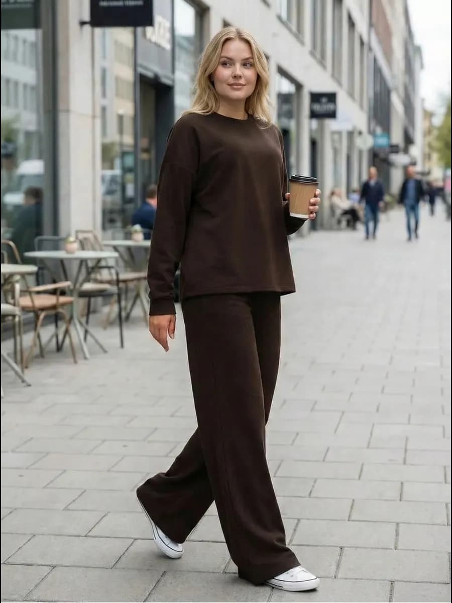 Спортивный костюм оверсайз с широкими брюками