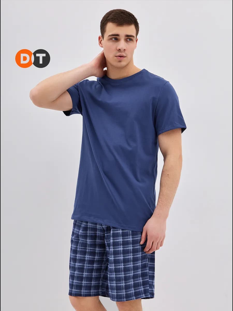 Пижама с шортами в клетку