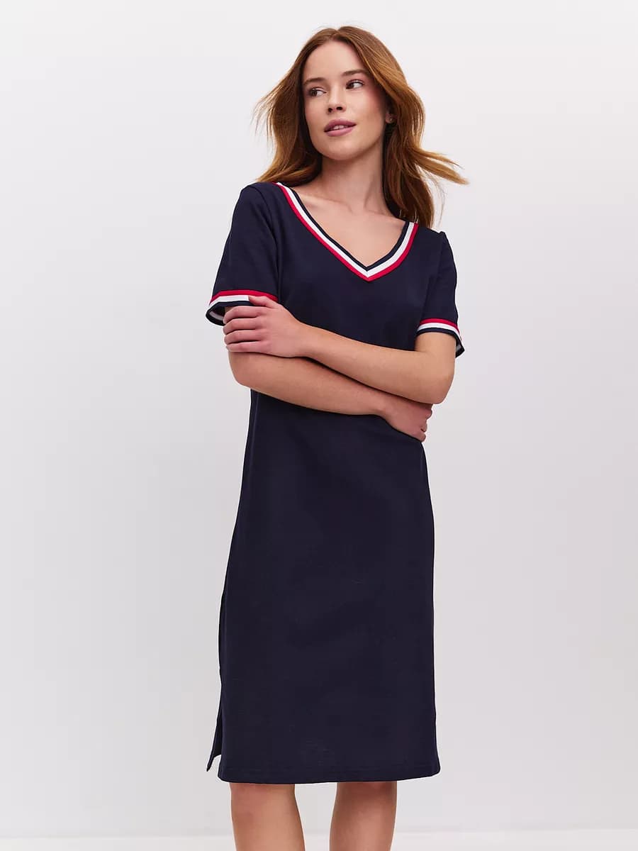 Повседневное платье футболка