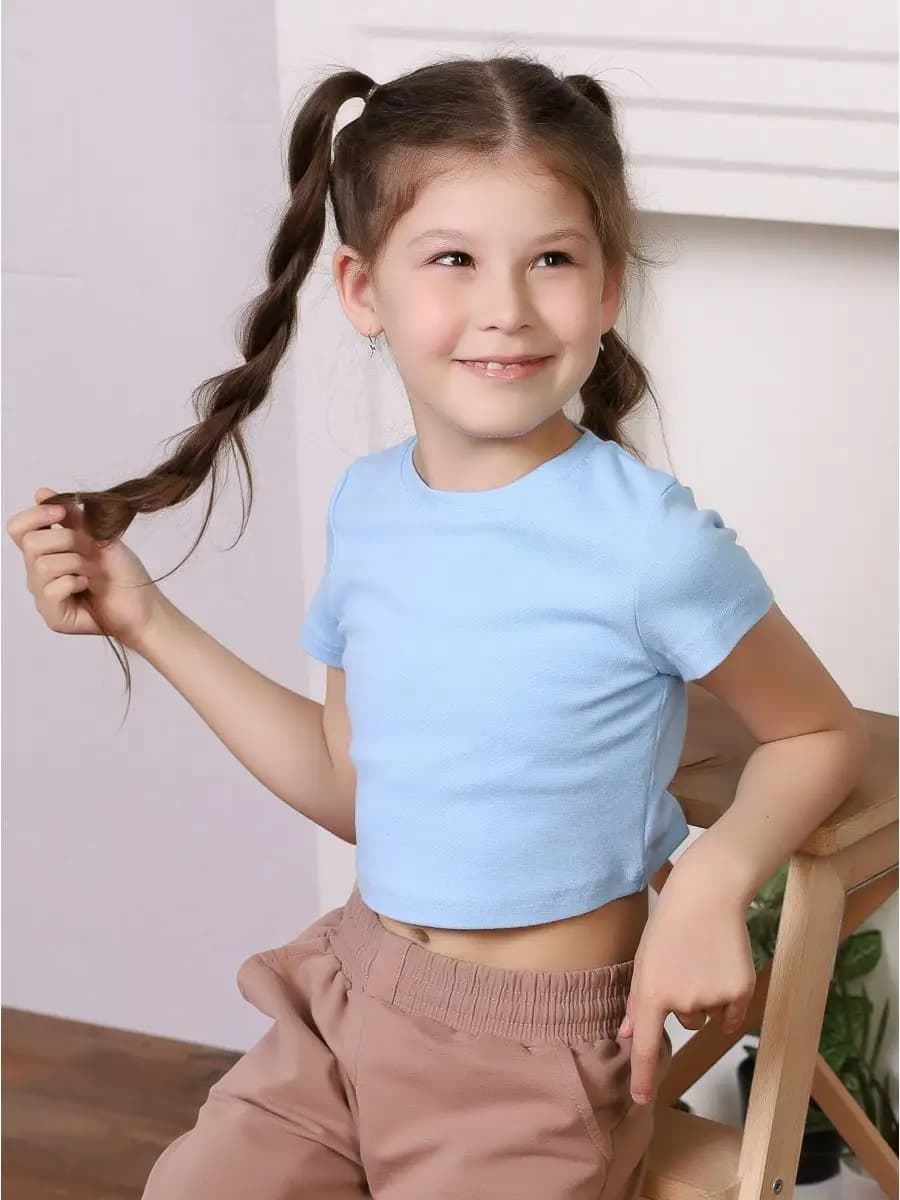 Футболка голубая однотонная укороченная кроп топ