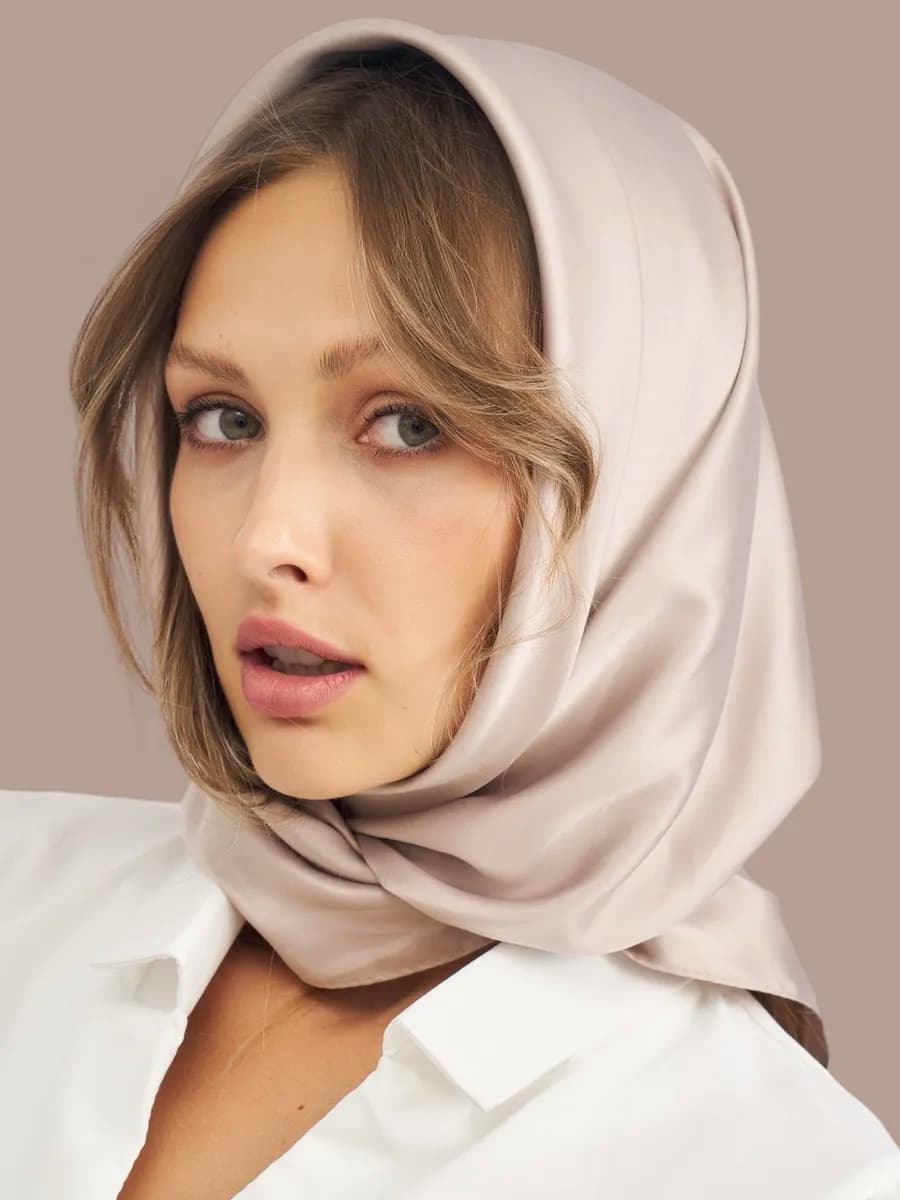 Шелковый платок на голову, косынка на шею - фото 1