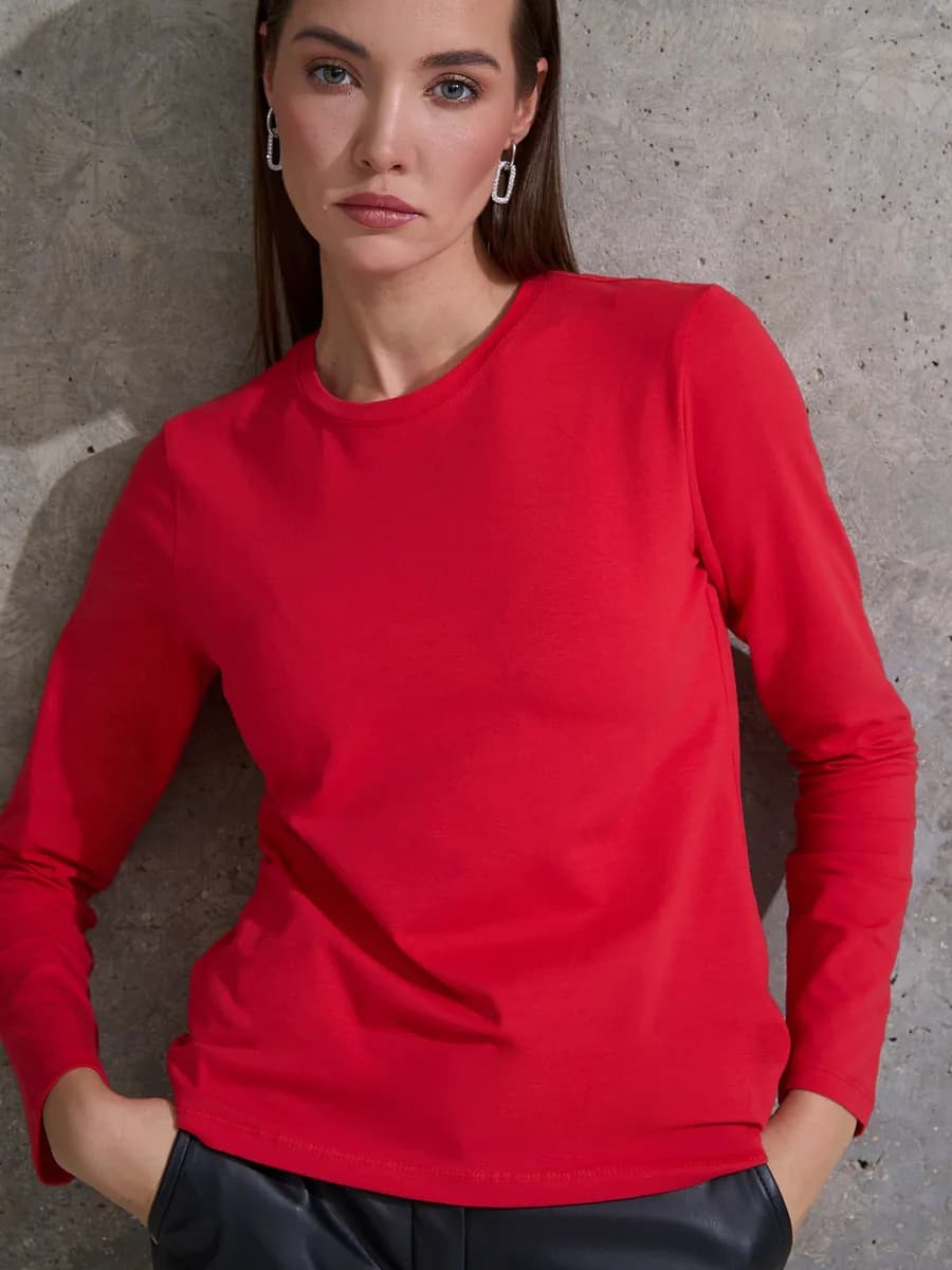 Лонгслив футболка с длинным рукавом красная