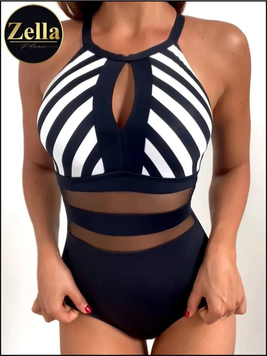 Купальник слитный утягивающий