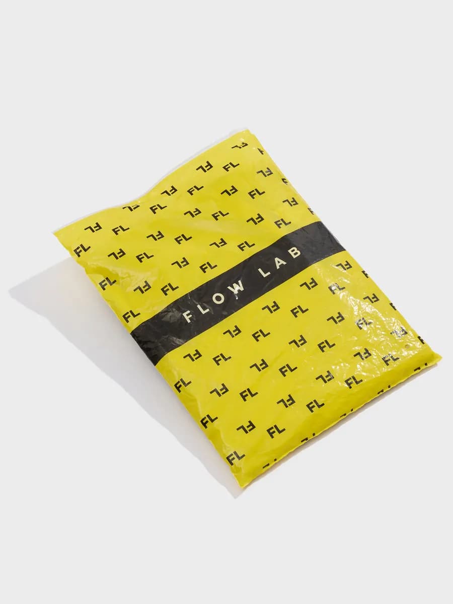 Зимняя куртка с капюшоном утепленная