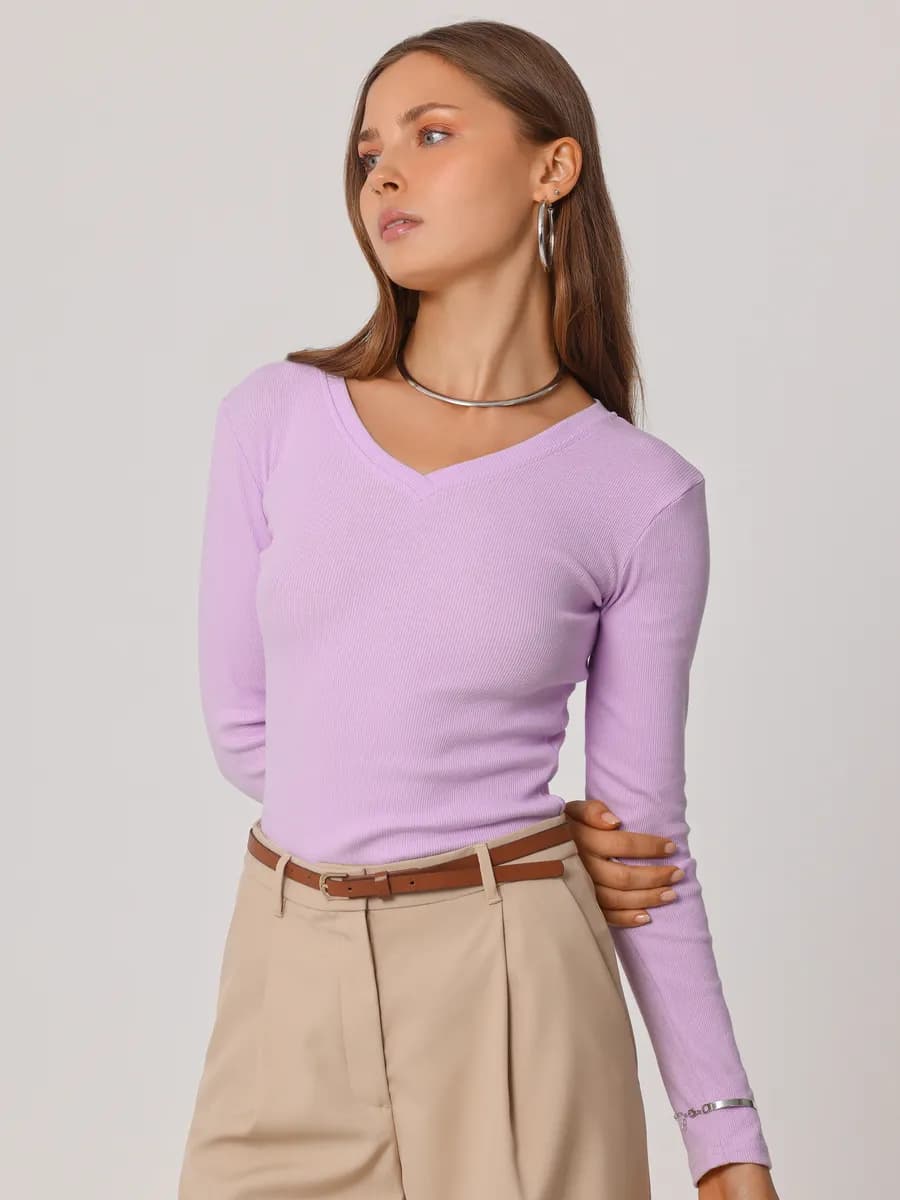 Лонгслив в рубчик облегающий джемпер лапша V-образный вырез