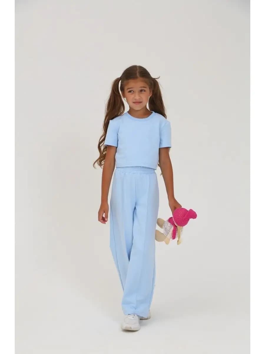 Костюм спортивный в садик