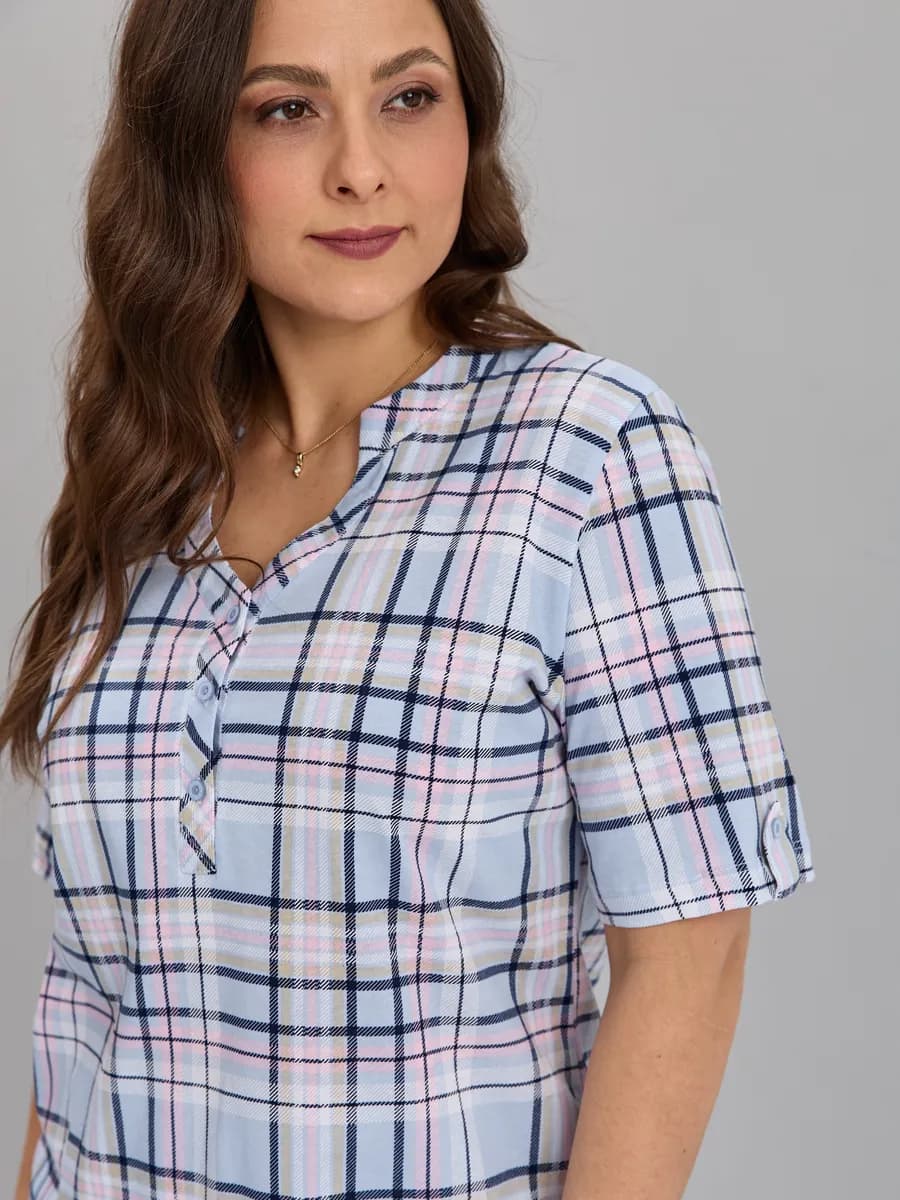 Блузка больших размеров офисная с коротким рукавом