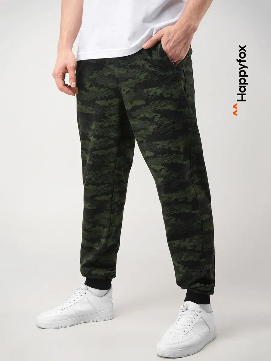 Штаны спортивные камуфляжные джоггеры на манжетах