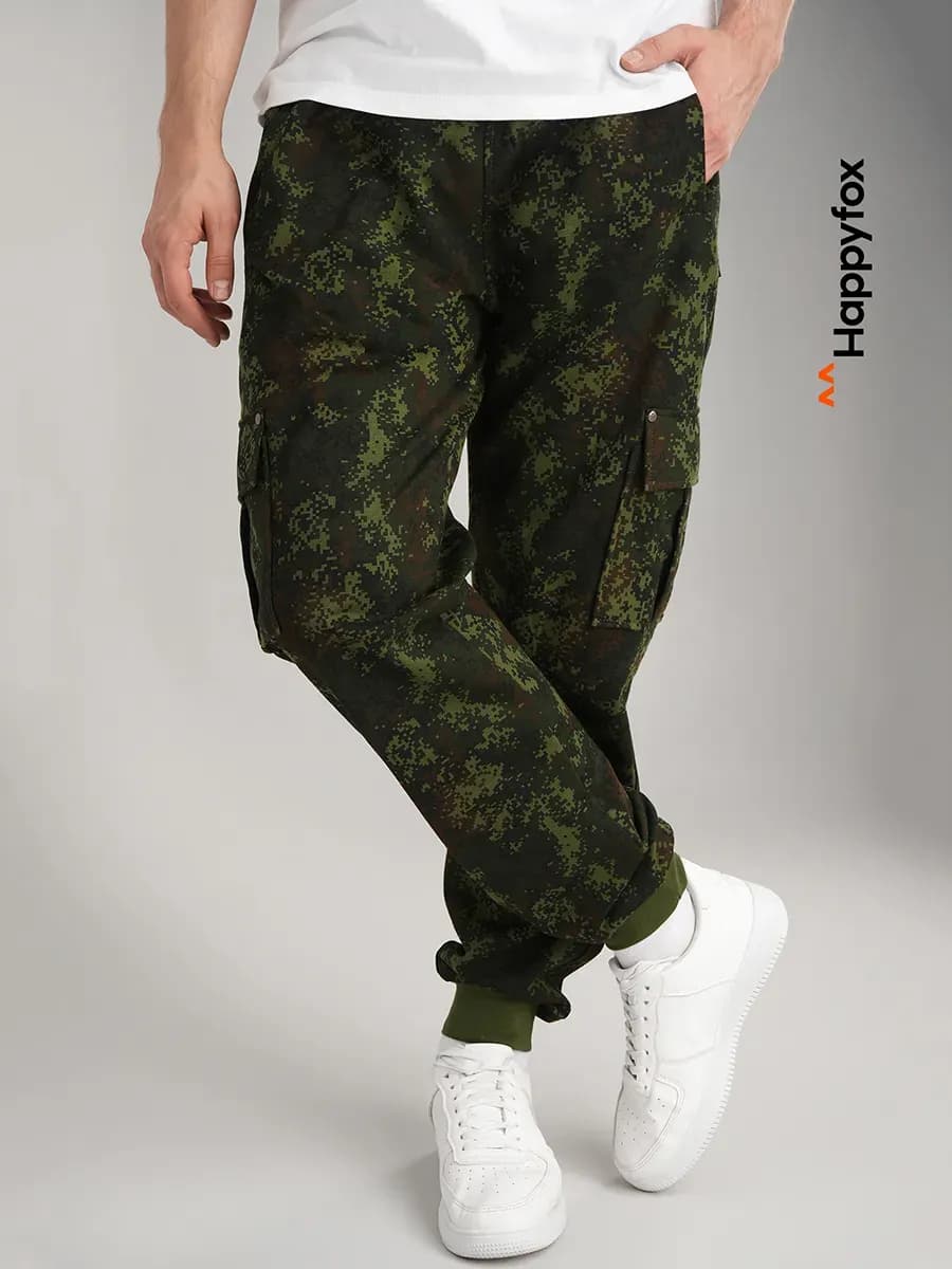 Брюки джоггеры камуфляжные из футера спортивные