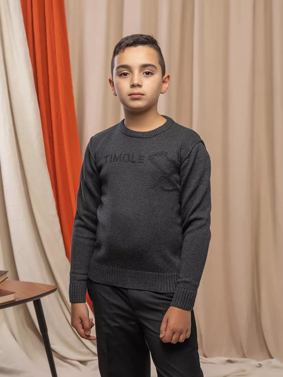 Пуловер вязаный школьный