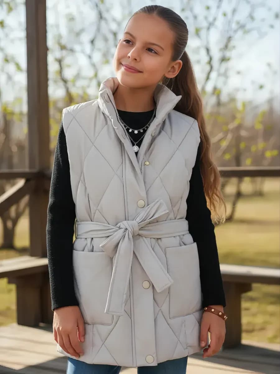 Жилет утеплённый осенний