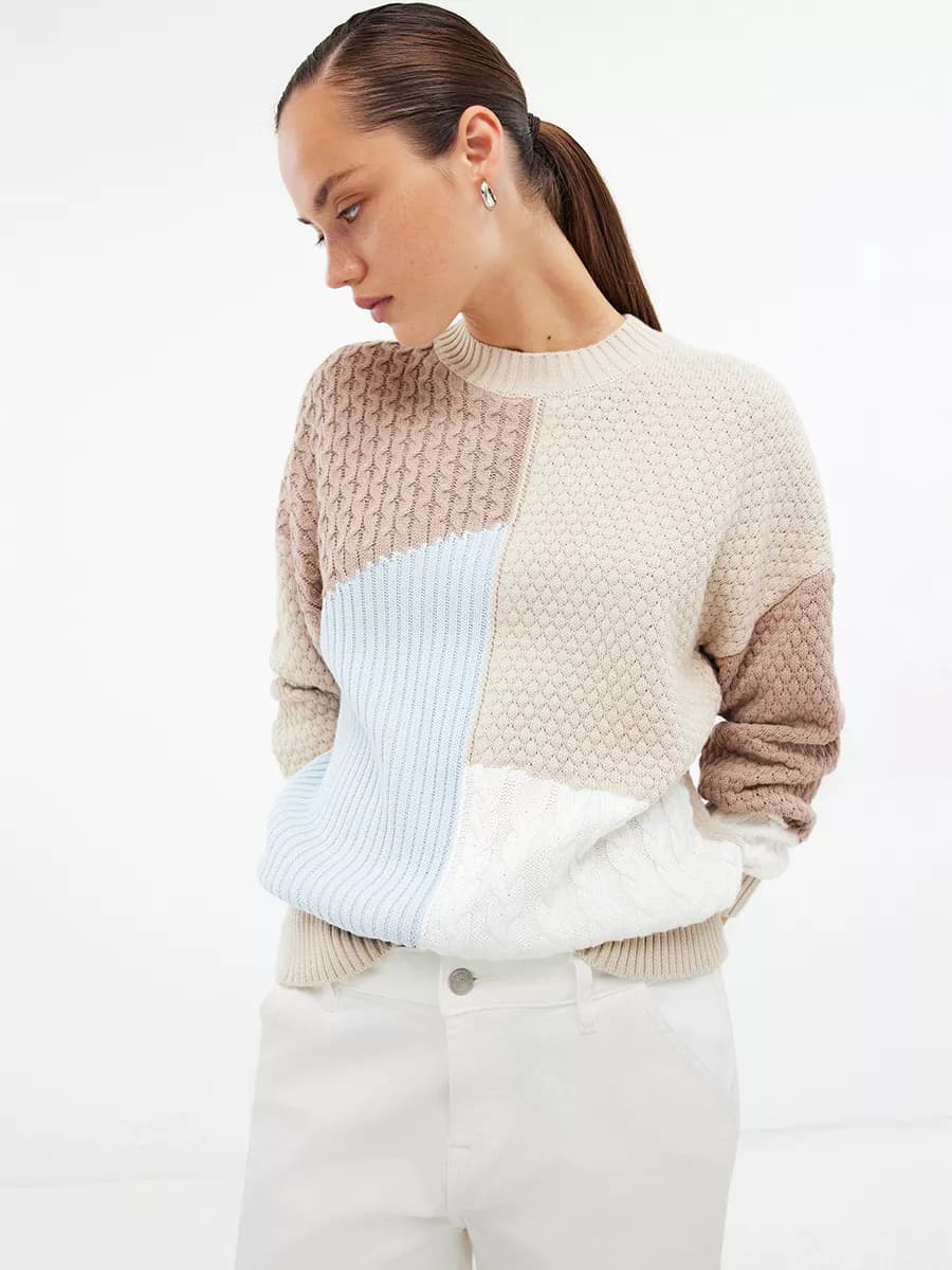 Вязаный теплый джемпер с длинным рукавом