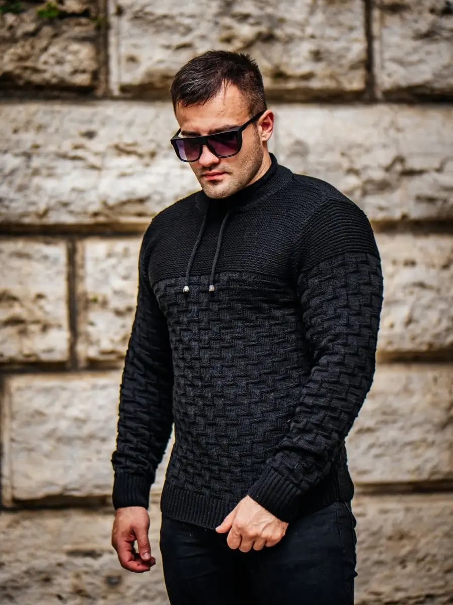 Свитер вязаный мужской