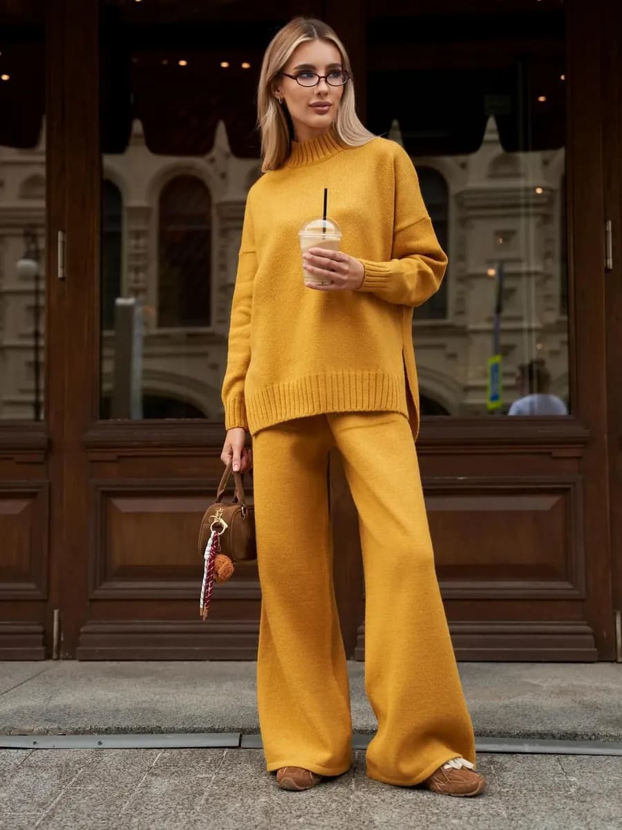 Вязанный костюм теплый с брюками