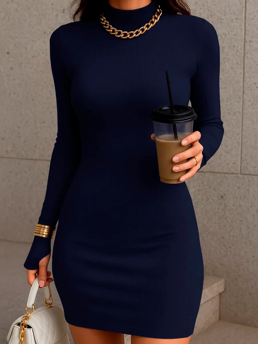 Трикотажное платье короткое мини лапша повседневное