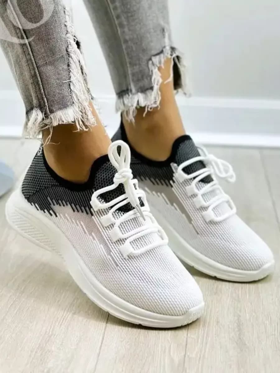 Кроссовки Cпортивные