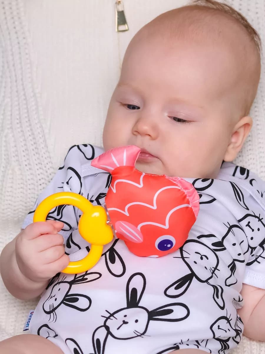 Погремушка для малышей Мягкая с пищалкой SEA