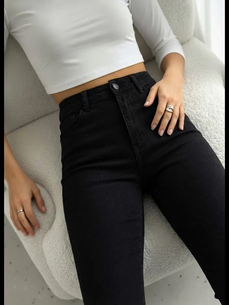 Зауженные джинсы скинни с высокой посадкой